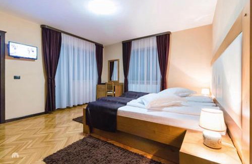 Fagaras Casa | White House