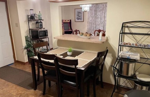 LaPlace Casa | White House with Free Gym