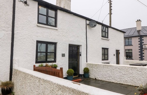 Brynsiencyn Cabaña | White Lilac Cottage