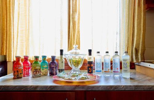 Limnos Casa | White lilies the house of gourmet flavours