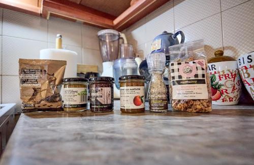 Limnos Casa | White lilies the house of gourmet flavours