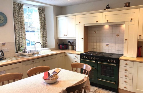 Chapel Stile Cabaña | WHITE LION COTTAGE, pet friendly, with open fire in Langdale