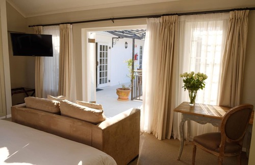 Constantia Casa | White Lodge Constantia Guest House