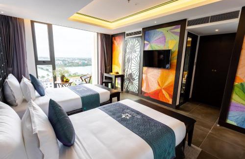 Hue City Centre Hotel | White Lotus Hue Hotel