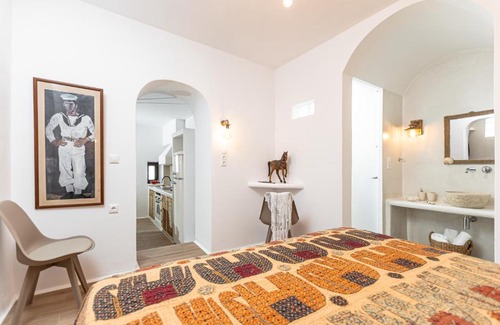 Glinado Casa | White Luxurious Apartmets I