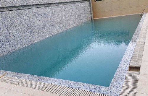 Mahboula Apartamento | White luxury Suite hotel