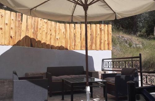 Limni Casa | White Manolia Cottage