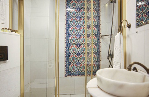 Mecidiyekoy Hotel | White Monarch Hotel