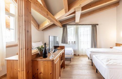 Transacqua Hotel | WHITE MOSS GARNì