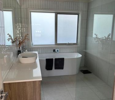 Heathcote Casa | White on Wright