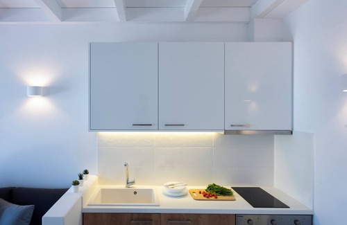 Messaria Casa | White Orchid Suites