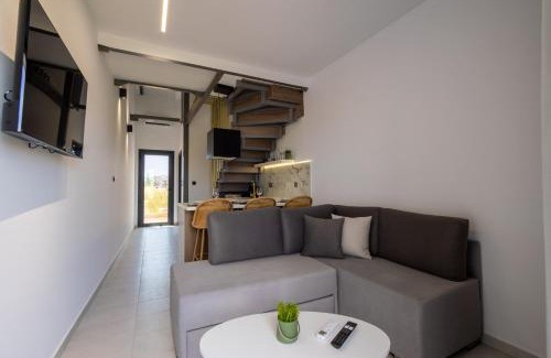 Paralia Dionysiou Casa | White Pampas Tiny houses