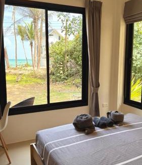 Chaloklum Casa | White Pearl 2BR Beachfront House Malibu Seaview