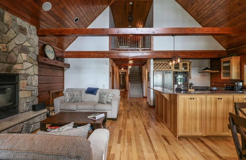 King Casa | White Pine Inn en Sunset Lake