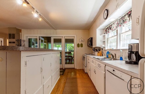 Montague Cabaña | White Pines Lake Michigan Cottage