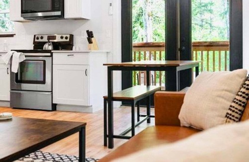 Ashford Cabina | White Rainier- HotTub+2BR+Loft/2BTH+AC+Wi-Fi