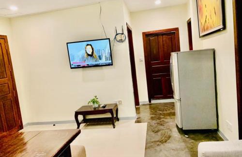 Chamkar Mon Hotel | White Residence Hotel & Apartment
