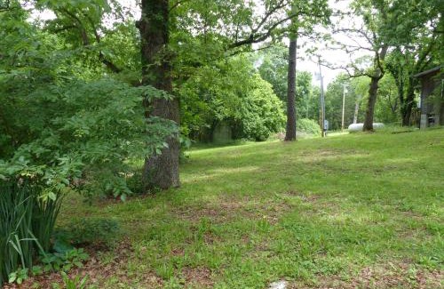 Eureka Springs Casa | White River Float Trips - Charming country 4Bd 2Ba Full House - Near Beaver Lake & Dam and Eureka Springs - 3 boat ramps within 3 miles