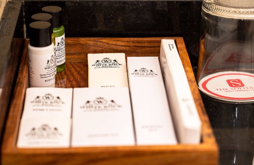 Bullawala Hotel | White Rock By The Solitaire Hospitality