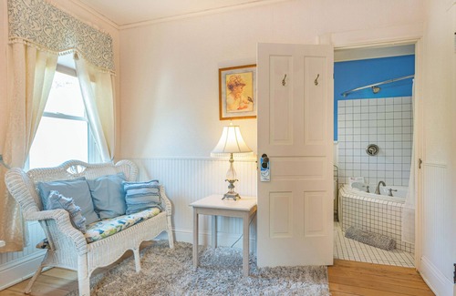Wisconsin Dells Hotel | White Rose Inns