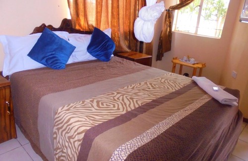 Livingstone Cabina | White Rose Lodge