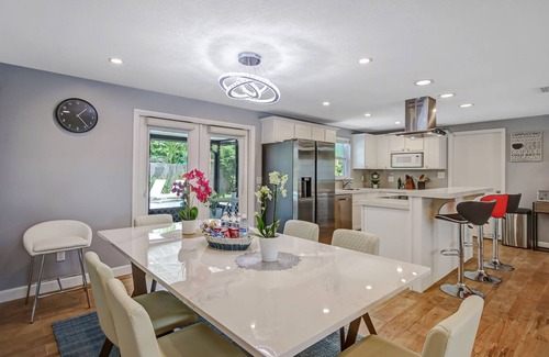Neptune Beach Casa | WHITE SAND VILLA by the Beach/PRIVATE POOL& BEAUTIFUL BACKYARD