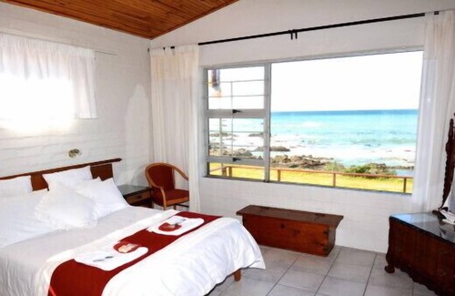 Van Dyks Bay Casa | White Shark Backpackers