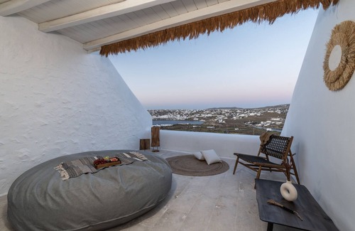 Kanalia Hotel | White Stone Mykonos Hotel
