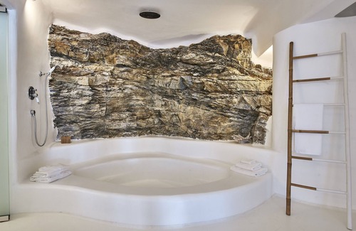 Kanalia Hotel | White Stone Mykonos Hotel