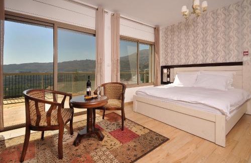 Majdal al-Shams Chalet De Esquí | White Suites
