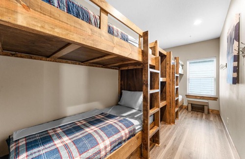 Table Rock Casa | White Tail Summit- Sleeps 16 home