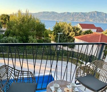 Splitska Villa | White Villa, Brac