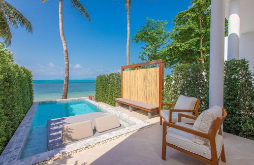 Bang Po Complejo | White Whale Beachfront Pool Villa