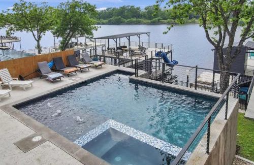 Burnet Casa | White Whale Concierge Services