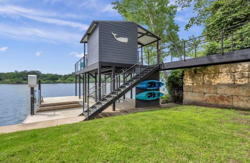 Burnet Casa | White Whale Concierge Services
