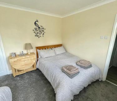 Hartshill Casa | White Wings