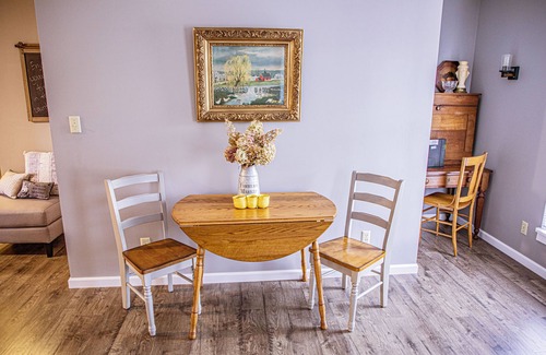 Rhineland Casa | White Wolf Inn - Casa