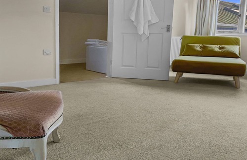 Alton Cabaña | Whitedown - a cottage that sleeps 2 guests in 1 bedroom
