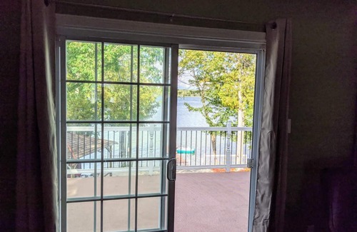 North Algona Wilberforce Casa | Whitefield Cottage ~ Sky Above, Lake Below!