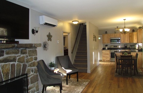 Wilmington Casa | Whiteface Mtn / Wilmington, NY ~~ Tina caliente, chimenea a gas, 2 minutos de Whiteface !!