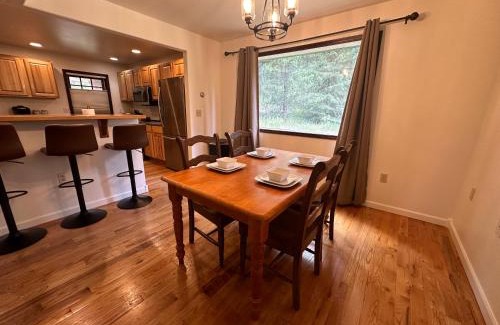 Whitefish Casa | Whitefish Bootjack Lake Lodge- Nestled in the Trees, Nearby Lake & Pet Friendly!