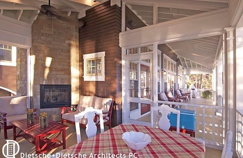 Whitefish Casa | Whitefish Lakefront Luxury Home! Casa de campo clásica al borde del agua