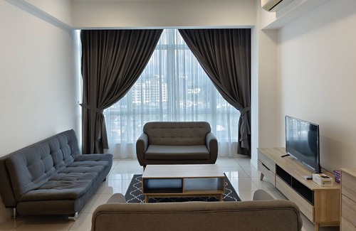 Kampung Sembulan Baru Apartamento | Whitehouse at Sutera Avenue