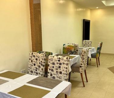 Ikeja Hotel | Whitehouse Msquare Hotel