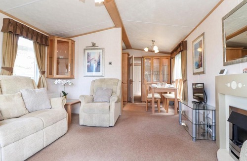Lorton Casa | Whiteside