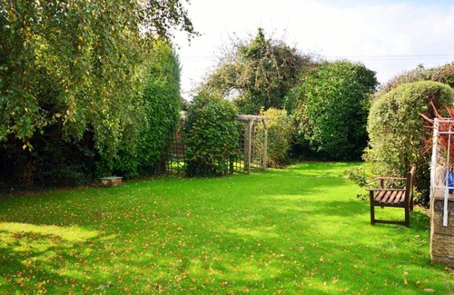 Newport Apartamento | Whitestones Cottage Isle of Wight 3 Bedroom Bungalow