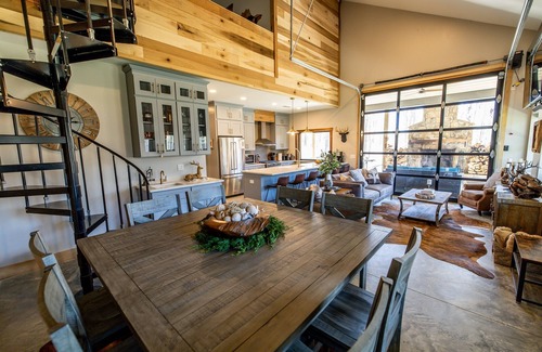 Sewanee Casa | Whitetail Creek Lodge Close to Campus