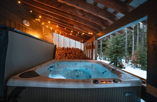 Okanagan-Similkameen Chalet De Esquí | Whitetail Lodge! Recientemente renovado 4 camas, esquí en @ Apex Mountain con sauna. ⛷🎿