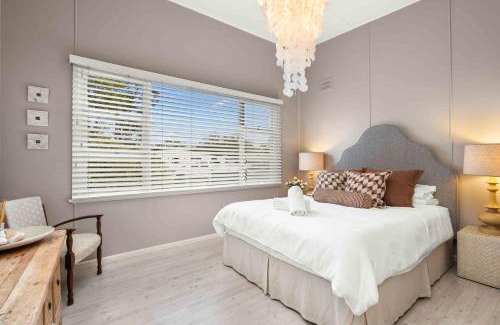 Huskisson Casa | Whitewash Cottage by Experience Jervis Bay