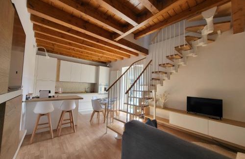 Pallanza Apartamento | Whitewood Penthouse - Residenza Silvana appartam